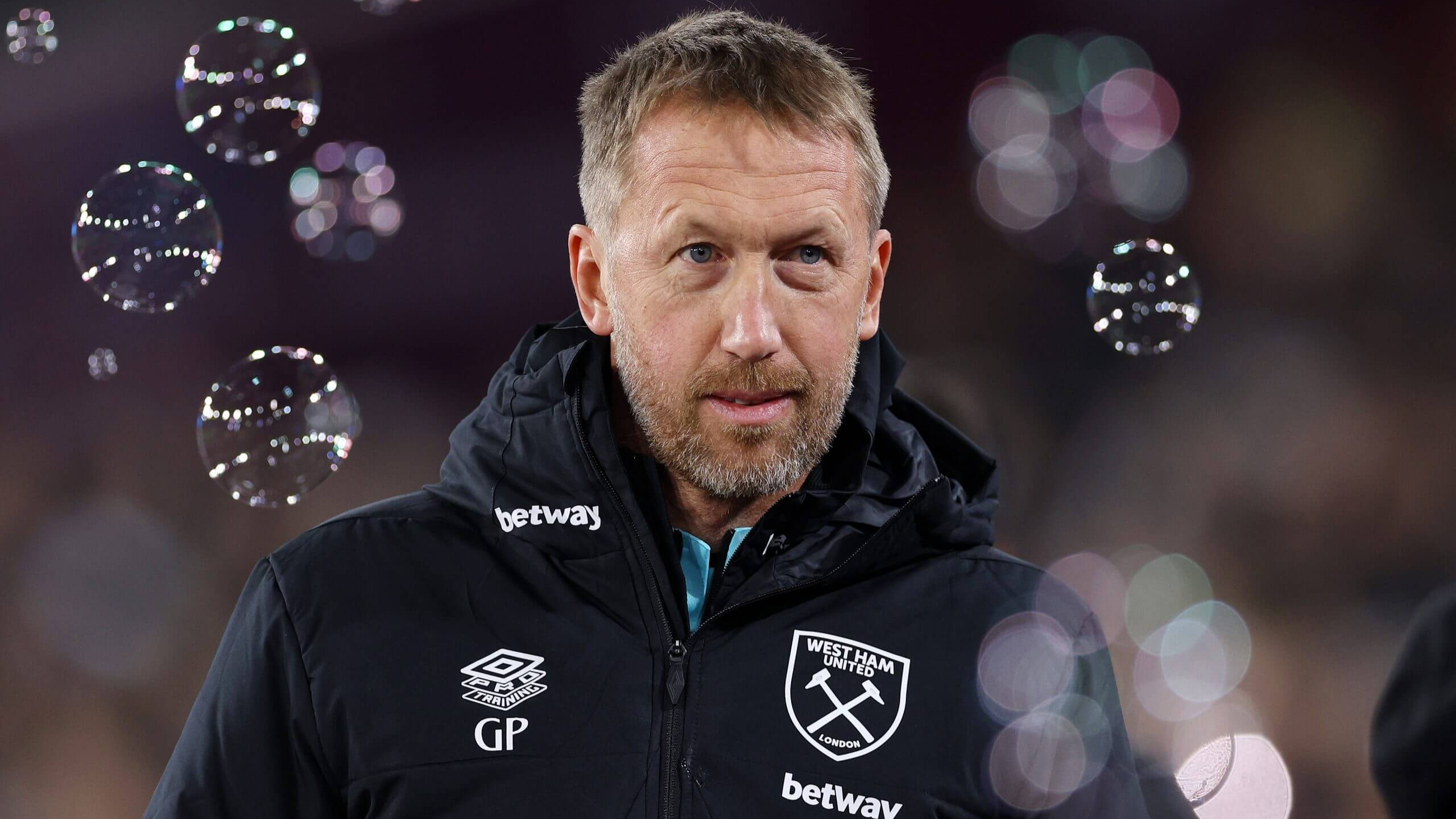 Graham Potter watches a Sweden training session as World Cup 2026 preparations enter the final phase
